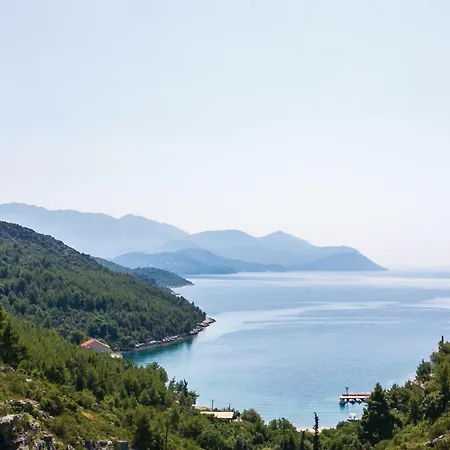 بيت للعطل Holiday Doli With Sea View 04 *