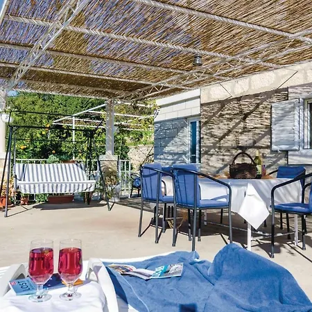 Holiday Doli With Sea View 04 بيت للعطل